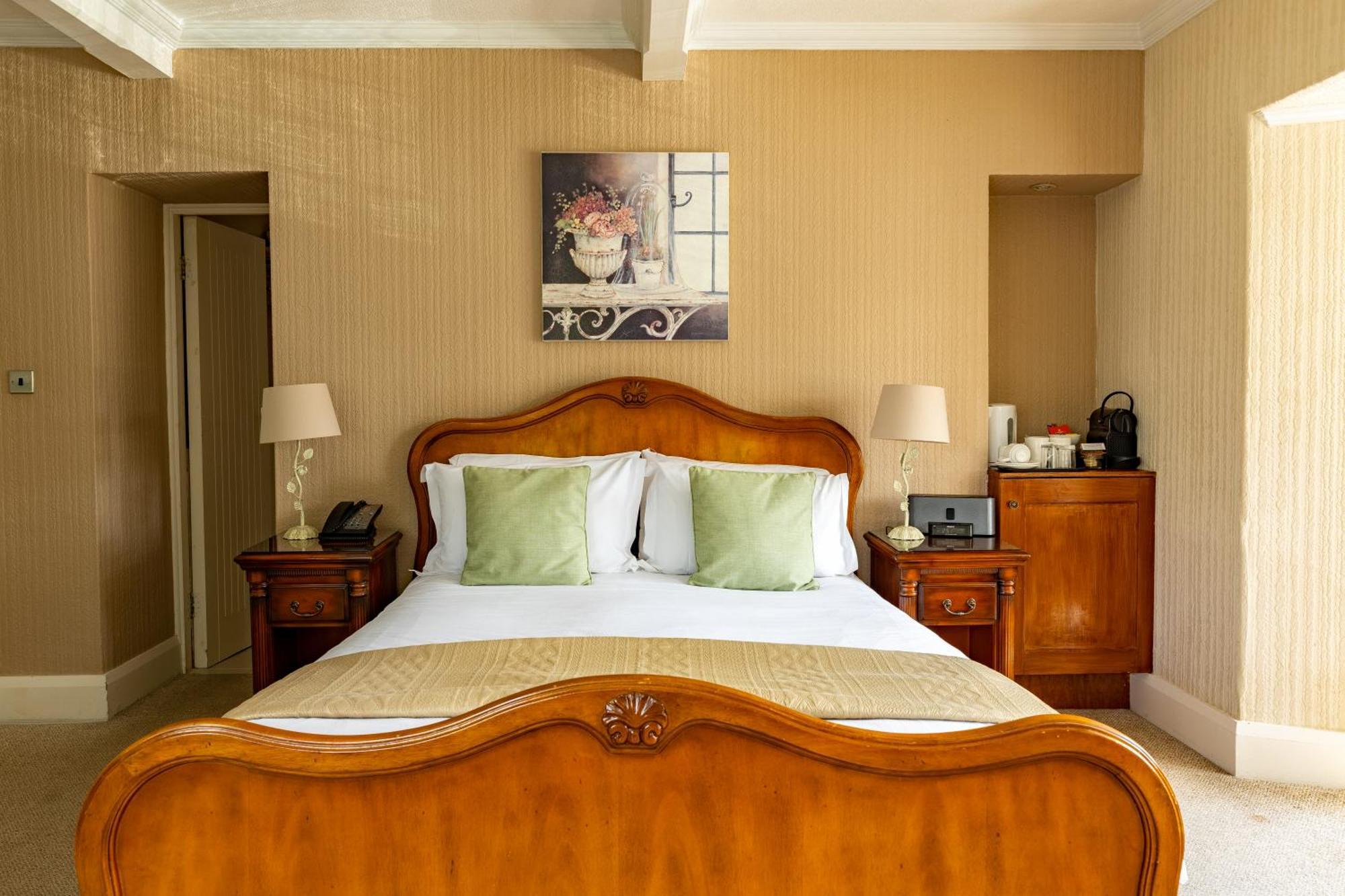 Mallyan Spout Hotel โกธแลนด์ ภายนอก รูปภาพ
