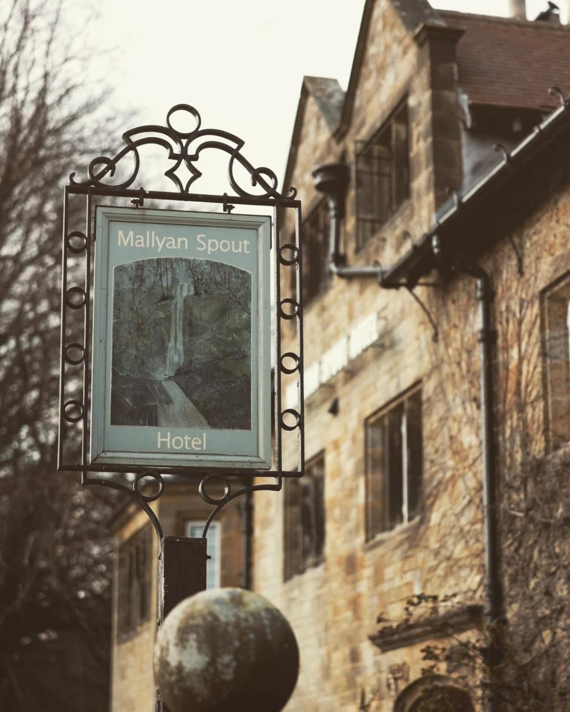 Mallyan Spout Hotel โกธแลนด์ ภายนอก รูปภาพ