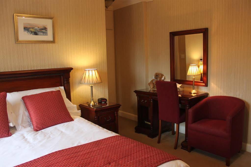 Mallyan Spout Hotel โกธแลนด์ ภายนอก รูปภาพ