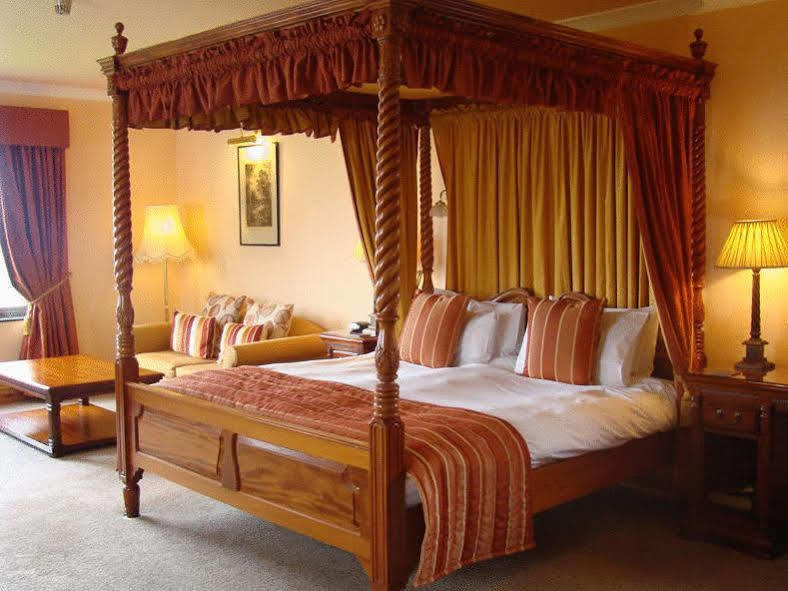 Mallyan Spout Hotel โกธแลนด์ ภายนอก รูปภาพ