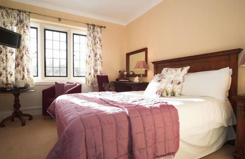 Mallyan Spout Hotel โกธแลนด์ ภายนอก รูปภาพ
